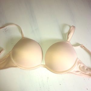 Nude Victoria Secret push up bra